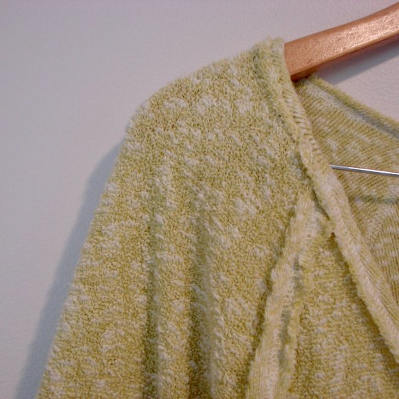 Urban Outfitters Sweater Out From Under Jada Slouchy Knubby Lime Size XS Small - Picture 9 of 14